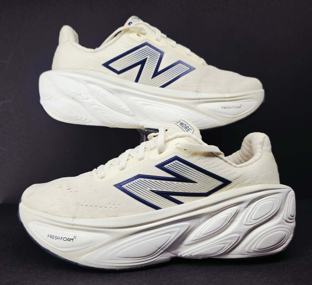 New Balance Men 7.5 Super Comfy
